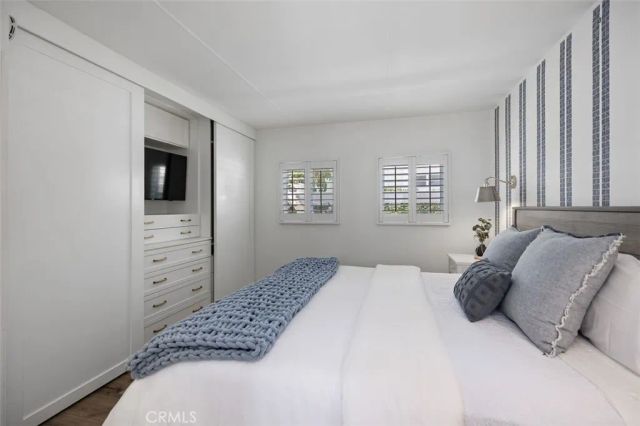 264 Mayflower, Newport Beach, CA 92660