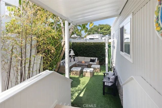 264 Mayflower, Newport Beach, CA 92660