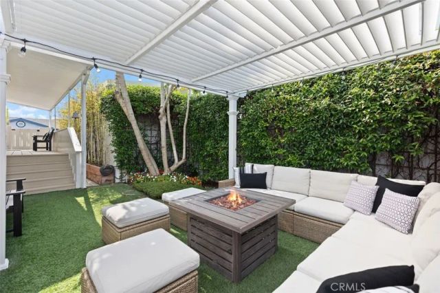 264 Mayflower, Newport Beach, CA 92660