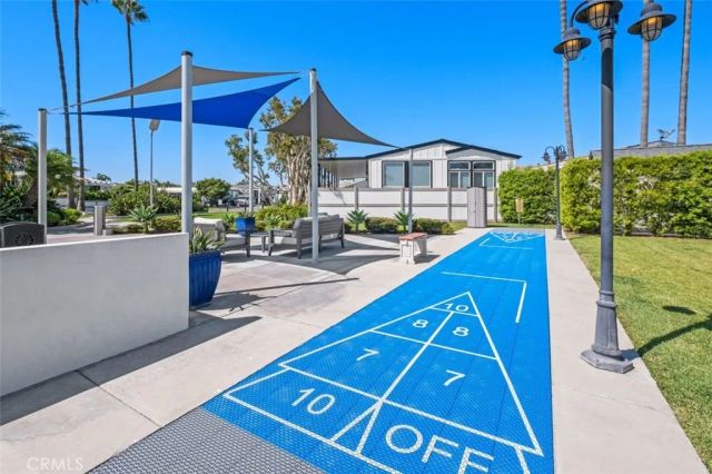 264 Mayflower, Newport Beach, CA 92660