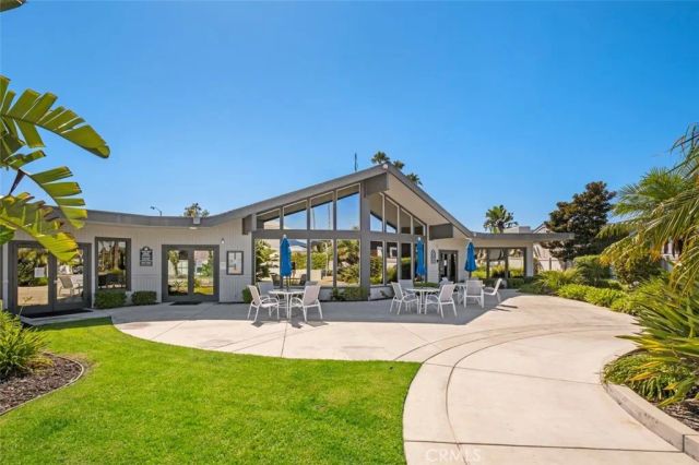 264 Mayflower, Newport Beach, CA 92660