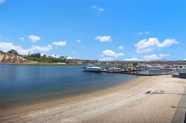 264 Mayflower, Newport Beach, CA 92660