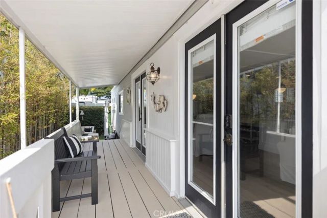 264 Mayflower, Newport Beach, CA 92660