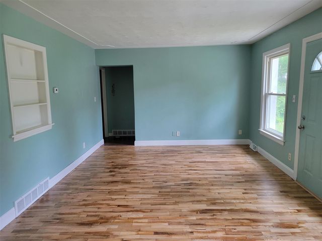 385 92nd Street, Byron Center, MI 49315