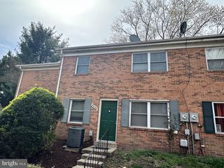 9636 HAGEL CIR #27/E, Lorton, VA 22079