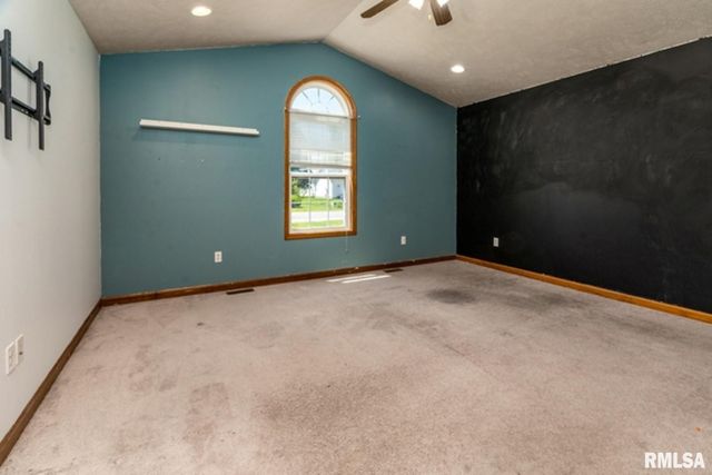 309 Evergreen Trail Trail, Herrin, IL 62948