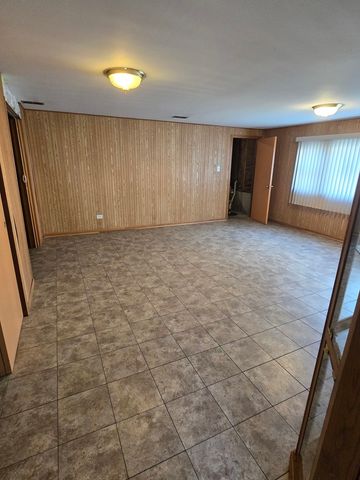 7836 W 81st Street, Bridgeview, IL 60455