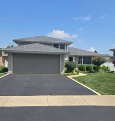 7836 W 81st Street, Bridgeview, IL 60455