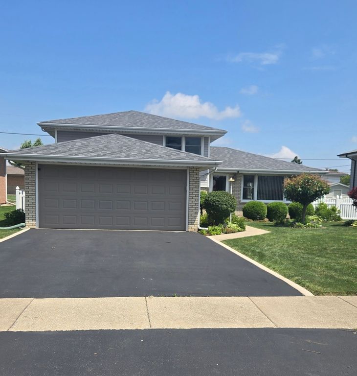 7836 W 81st Street, Bridgeview, IL 60455