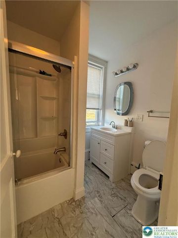 500 Belfast Road 1, Plainfield Twp, PA 18064