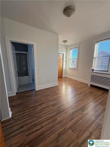 500 Belfast Road 1, Plainfield Twp, PA 18064