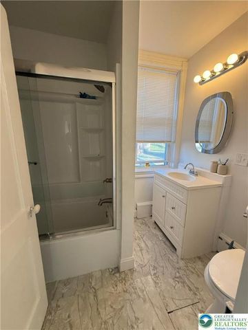 500 Belfast Road 1, Plainfield Twp, PA 18064