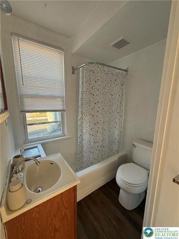 500 Belfast Road 1, Plainfield Twp, PA 18064