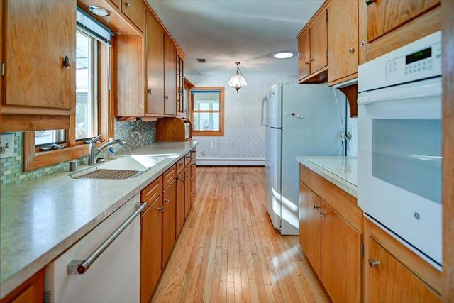 414 Woody Lane, Monona, WI 53716