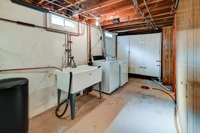 414 Woody Lane, Monona, WI 53716