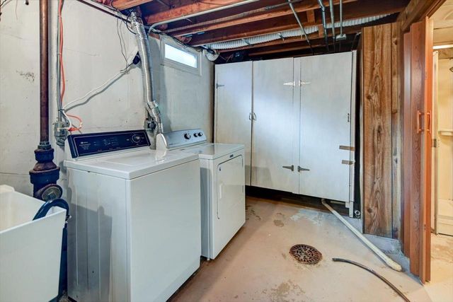 414 Woody Lane, Monona, WI 53716