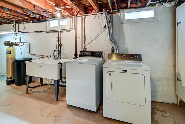 414 Woody Lane, Monona, WI 53716