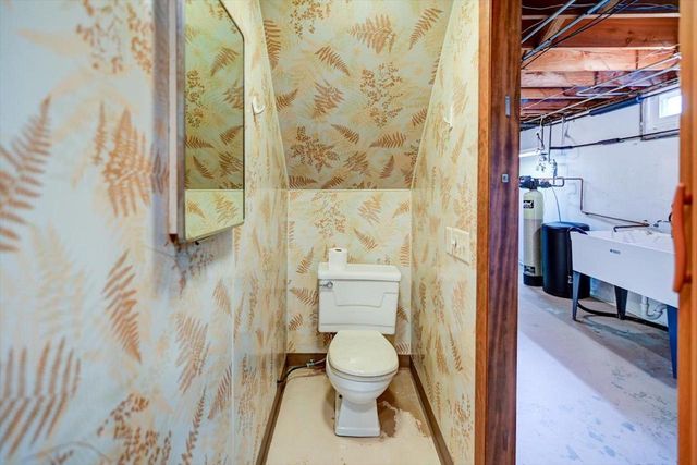 414 Woody Lane, Monona, WI 53716