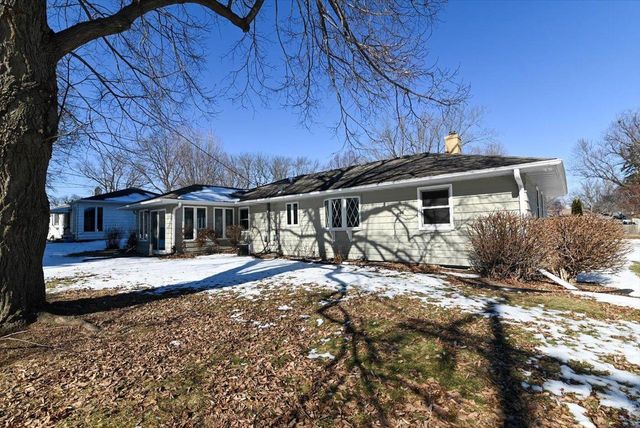 414 Woody Lane, Monona, WI 53716