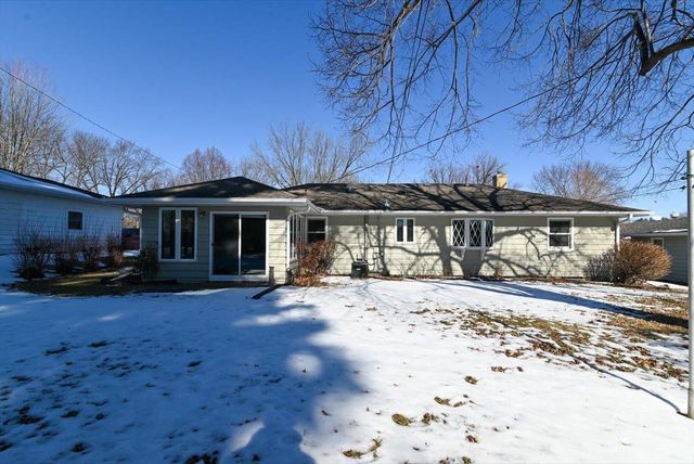 414 Woody Lane, Monona, WI 53716