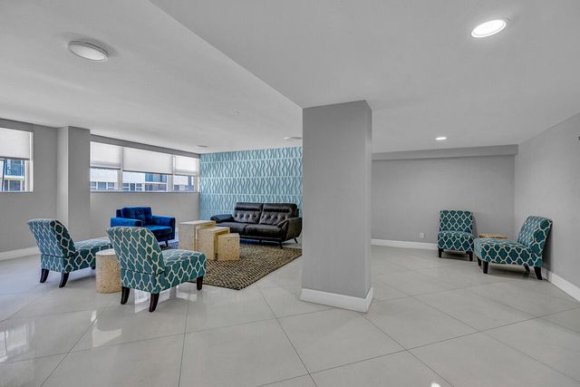 1239 Hillsboro Mile 105, Hillsboro Beach, FL 33062