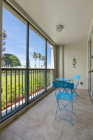 1239 Hillsboro Mile 105, Hillsboro Beach, FL 33062