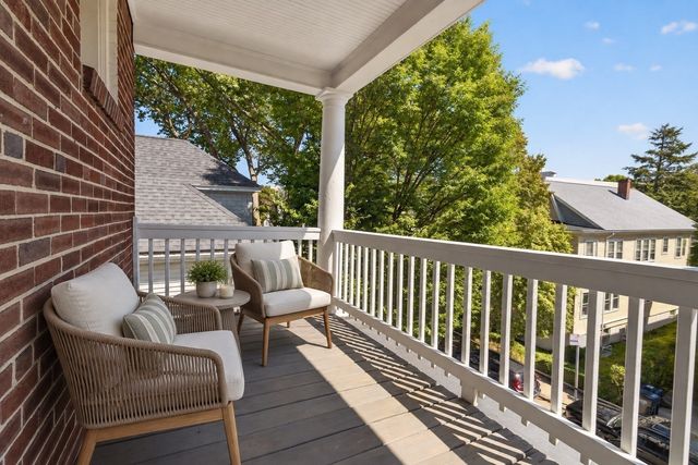 7 Richard Ave 3, Cambridge, MA 02140