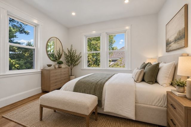 7 Richard Ave 3, Cambridge, MA 02140