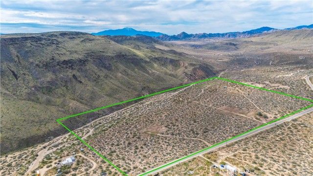 55455 Pipes Canyon, Pioneertown, CA 92268