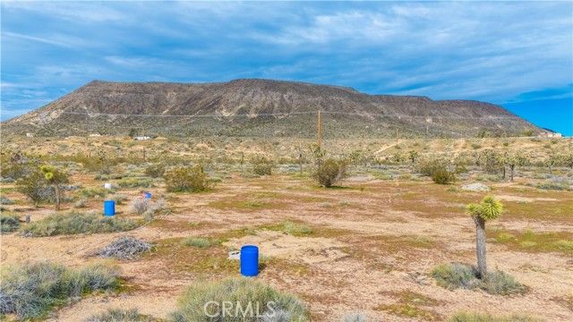 55455 Pipes Canyon, Pioneertown, CA 92268