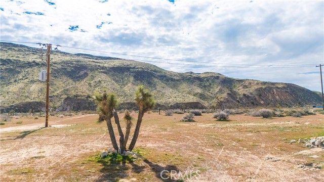 55455 Pipes Canyon, Pioneertown, CA 92268