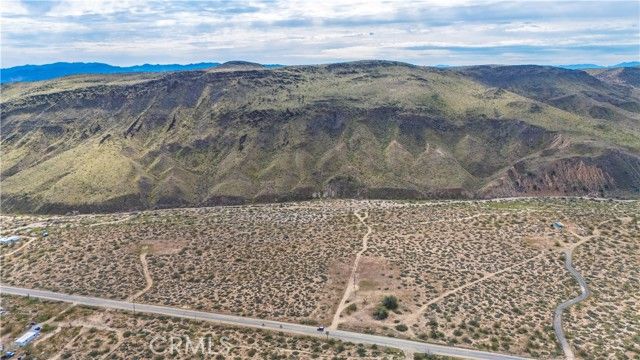 55455 Pipes Canyon, Pioneertown, CA 92268