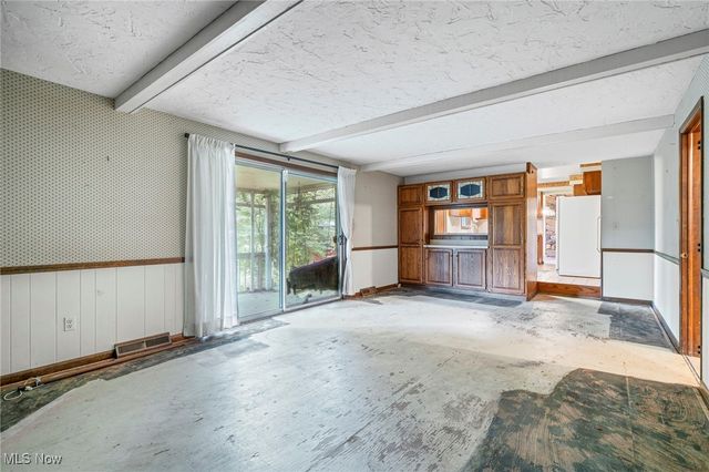 285 Skylane Drive, Northfield, OH 44067