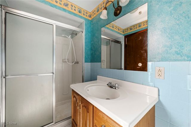 285 Skylane Drive, Northfield, OH 44067