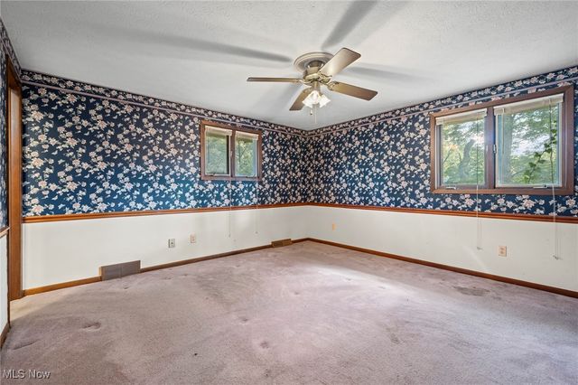 285 Skylane Drive, Northfield, OH 44067