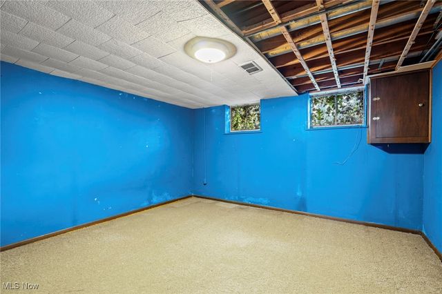 285 Skylane Drive, Northfield, OH 44067