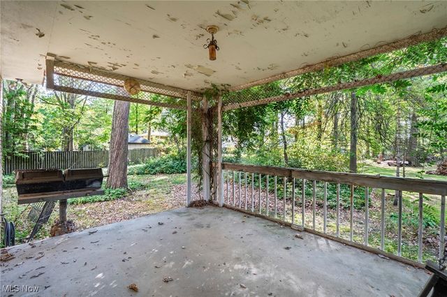 285 Skylane Drive, Northfield, OH 44067