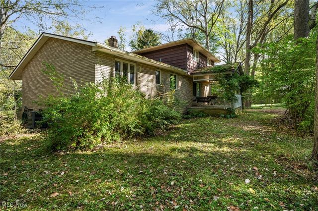 285 Skylane Drive, Northfield, OH 44067