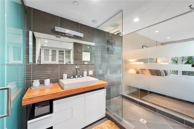 2155 Washington Ct 309, Miami Beach, FL 33139