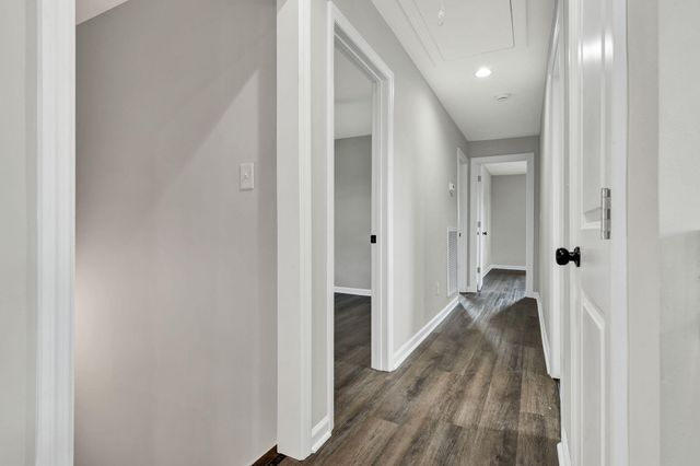 8164 Holly Crest Drive, Chattanooga, TN 37421