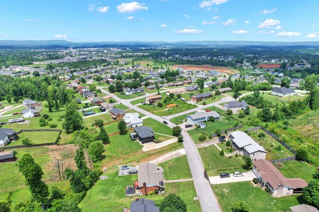 8164 Holly Crest Drive, Chattanooga, TN 37421