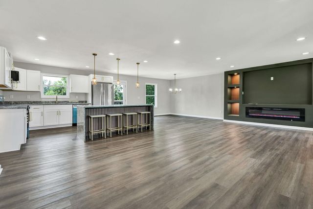 8164 Holly Crest Drive, Chattanooga, TN 37421