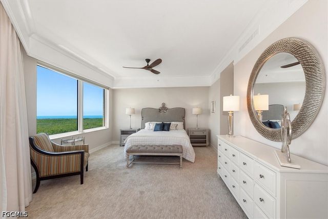 425 Dockside DR PH-1, Naples, FL 34110