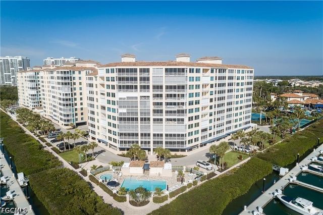 425 Dockside DR PH-1, Naples, FL 34110