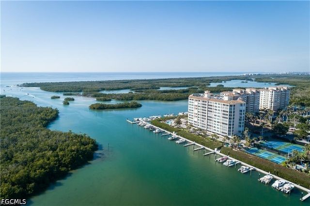 425 Dockside DR PH-1, Naples, FL 34110