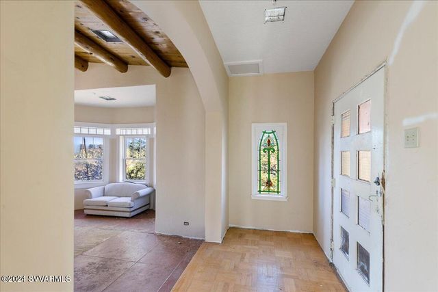 35 Gassaway Place, Sedona, AZ 86336