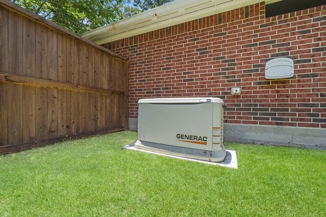 7314 Charred Pine Drive, Magnolia, TX 77354