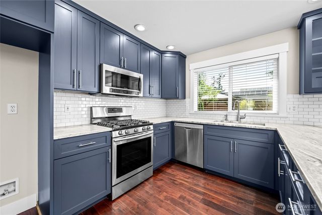 3408 F Avenue, Anacortes, WA 98221