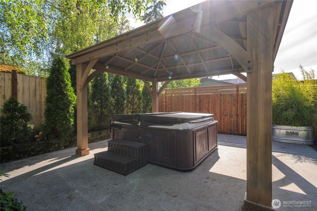 3408 F Avenue, Anacortes, WA 98221
