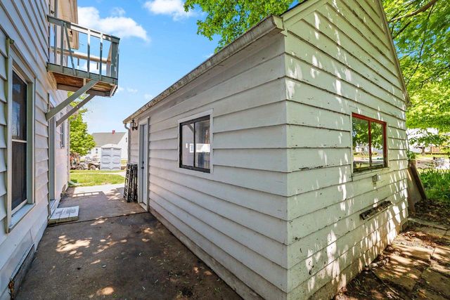 1120 N BADGER AVENUE, Appleton, WI 54914